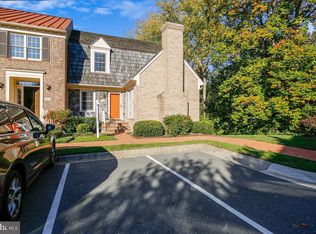 5721 Brewer House Cir, Rockville, MD 20852