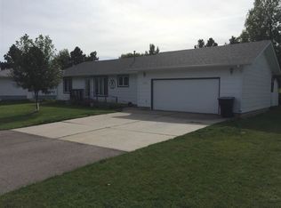 1410 Evergreen Dr, Sturgis, SD 57785