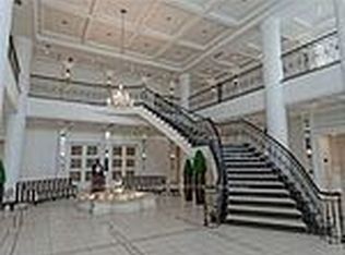 15 Greenview Ave #1410, Toronto, ON M2M 4M7