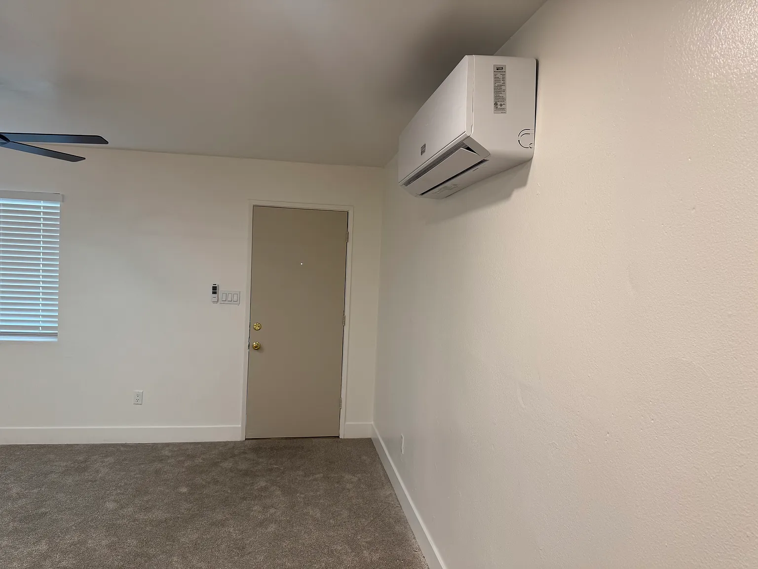 Studio, 365 sqft, $1,100 — Photo 3