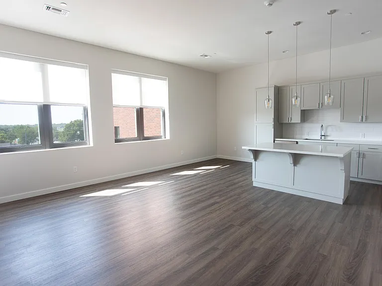 201 S Main St #310 — Photo 12