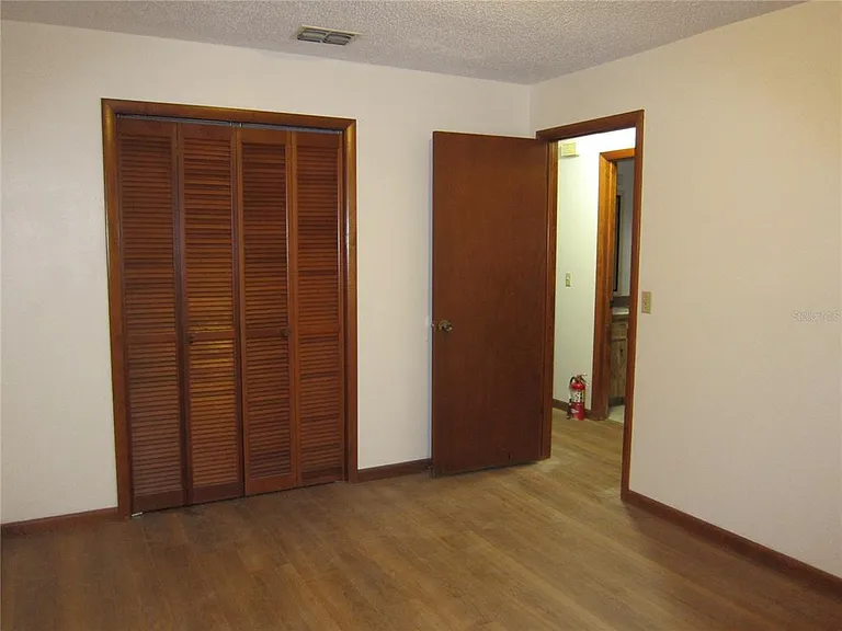 1209 SW 80th Dr — Photo 32