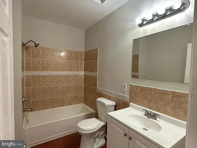 1308 Randolph St NW — Photo 8