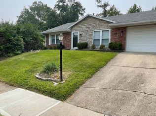 135 Pinecone Dr, Springboro, OH 45066