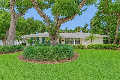 525 Iris Ln Photo 1