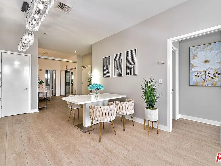 3810 Wilshire Blvd #408 — Photo 6