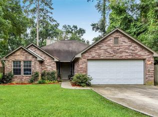 1607 Flamingo St, Conroe, TX 77385