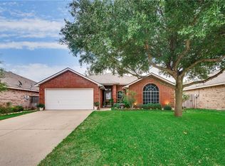 1011 Tyler James Dr, Burleson, TX 76028