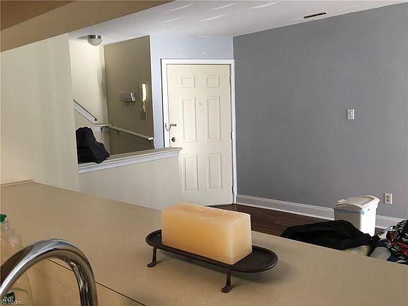 3rd image of 12840 Daybreak Cir
