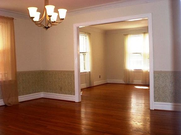 4th image of 7507 Buckingham Dr APT 1W