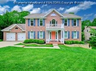 10 Pinnacle Dr, Charleston, WV 25311