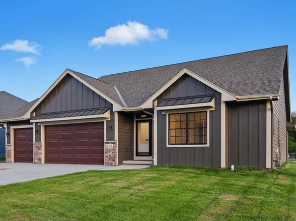 703 Oak Ridge Dr, Glenwood, IA 51534