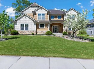 6739 Fountain Ln N, Maple Grove, MN 55311