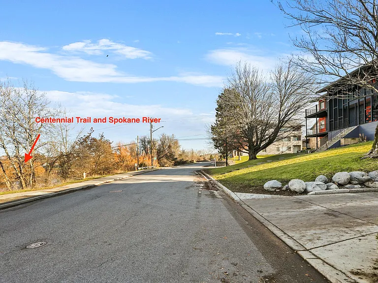 1722 E South Riverton Ave #A — Photo 3
