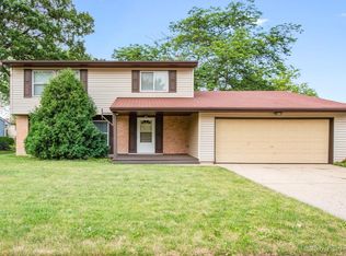 1160 Pegwood Dr, Elgin, IL 60120