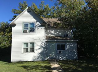 611 3rd St NW, Bemidji, MN 56601