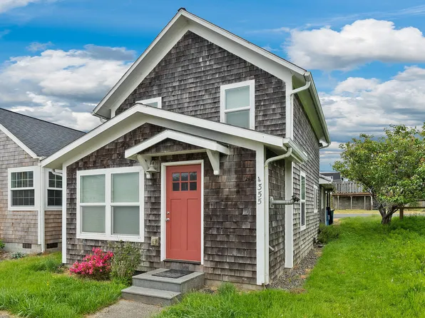 355 N Miller St, Rockaway Beach, OR 97136