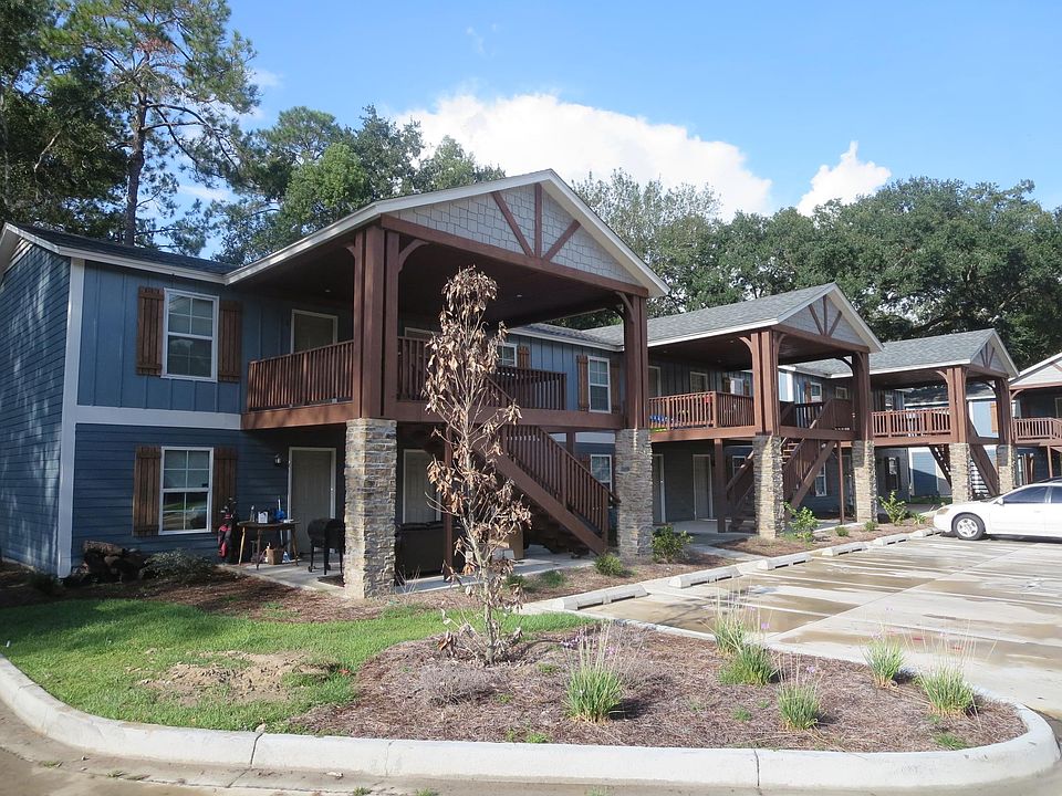 1st image of 100 W Cranford Ave