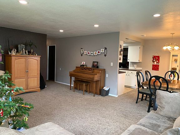 3rd image of 1500 Avon Ct NW