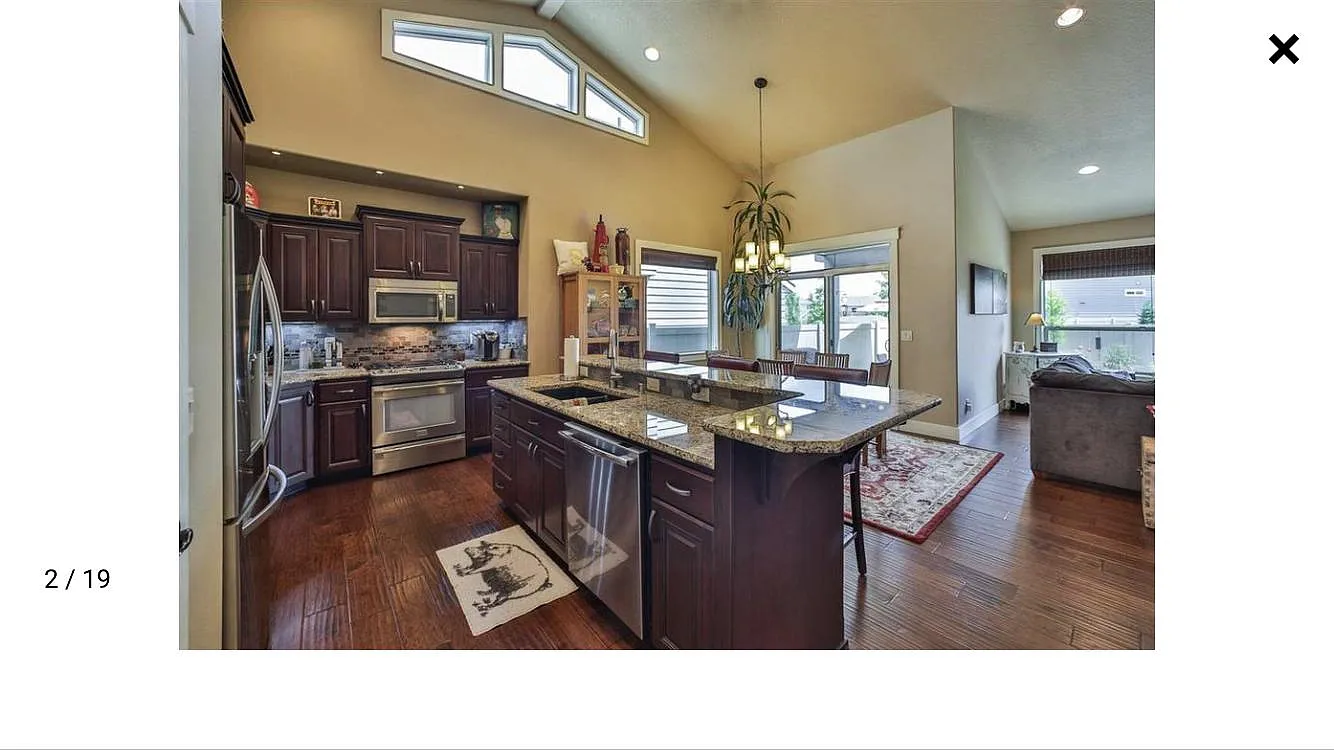 4 bed, 2045 sqft, $3,200 — Photo 2