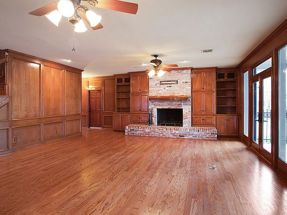 3rd image of 2711 Nottoway Ln