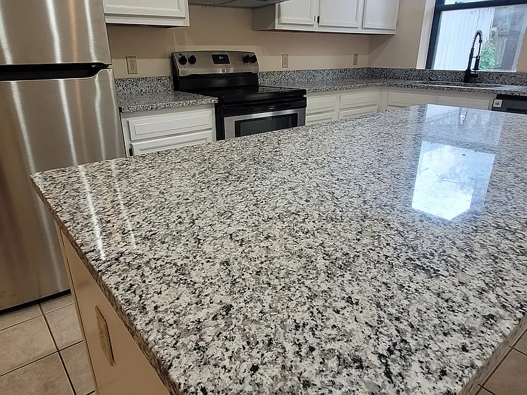 2211 Menard St #A — Photo 9