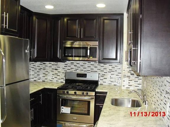 5th image of 1565 Pine St