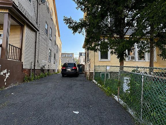 2nd image of 192 Shepard Ave Floor 2
