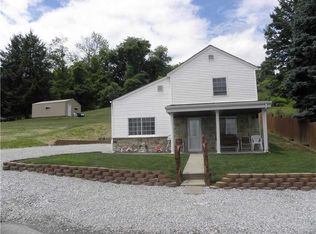 77 Lawrence Ave, Fredericktown, PA 15333