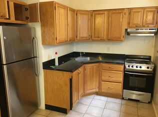 2533 12th St #2N, Astoria, NY 11102