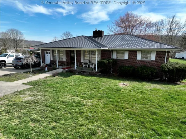 11859 Charleston Rd, Red House, WV 25168