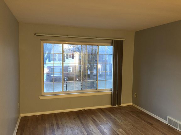 3rd image of 22902 Allen Ct