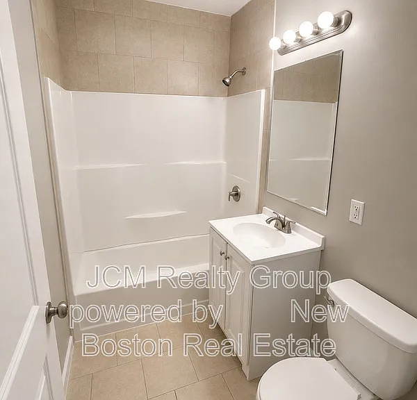 190 Washington St #3R — Photo 4