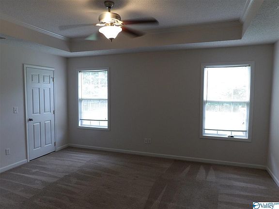 5th image of 166 Stoney Mountain Dr