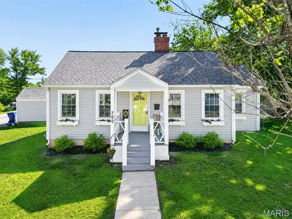 700 3rd St, Troy, MO 63379