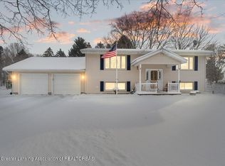 13877 Luroma Cir, Dewitt, MI 48820