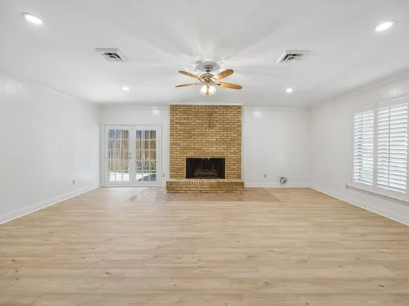 7424 Wellcrest Dr, Dallas, TX 75230