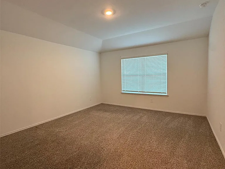 6007 Diamond Vista Ct N — Photo 14