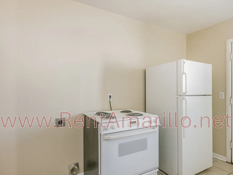 2716 Curtis Dr #B — Photo 7