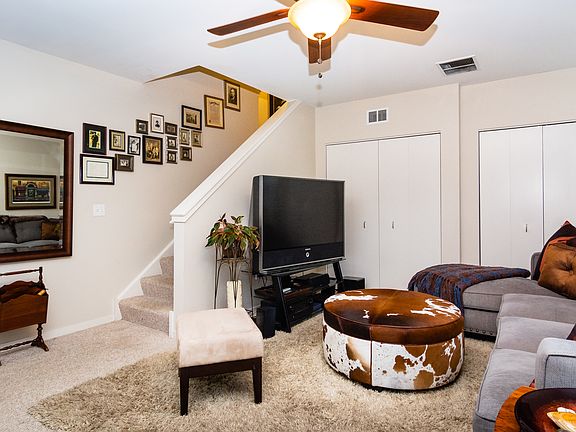 4th image of 531 Grove Ln #B