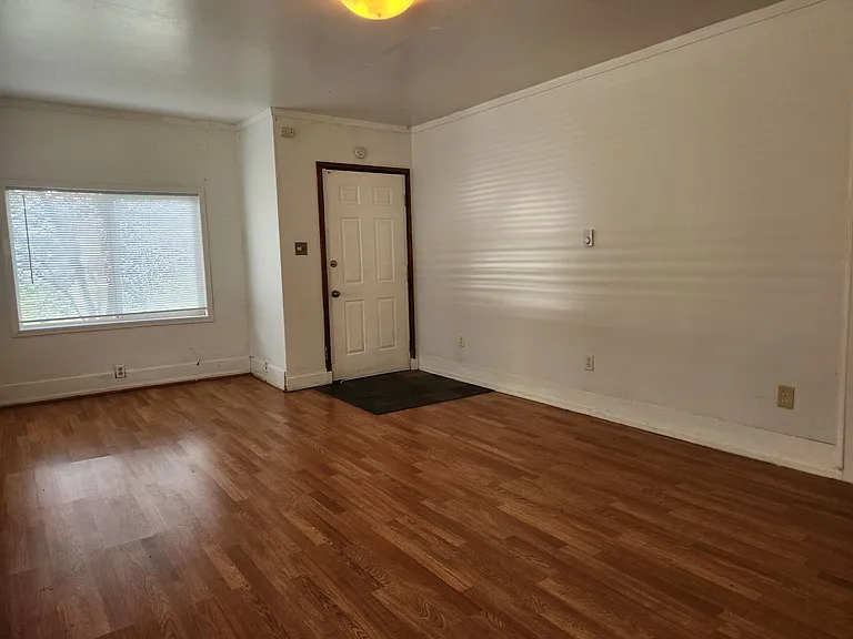 1155 Grant St — Photo 3