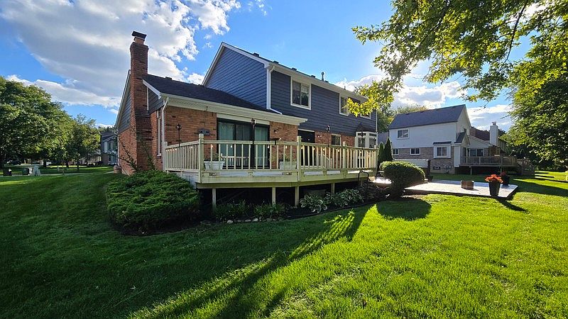 6583 Mountain Dr, photo 2