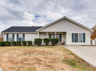 301 Mint Leaf Ct, Fountain Inn, SC 29644