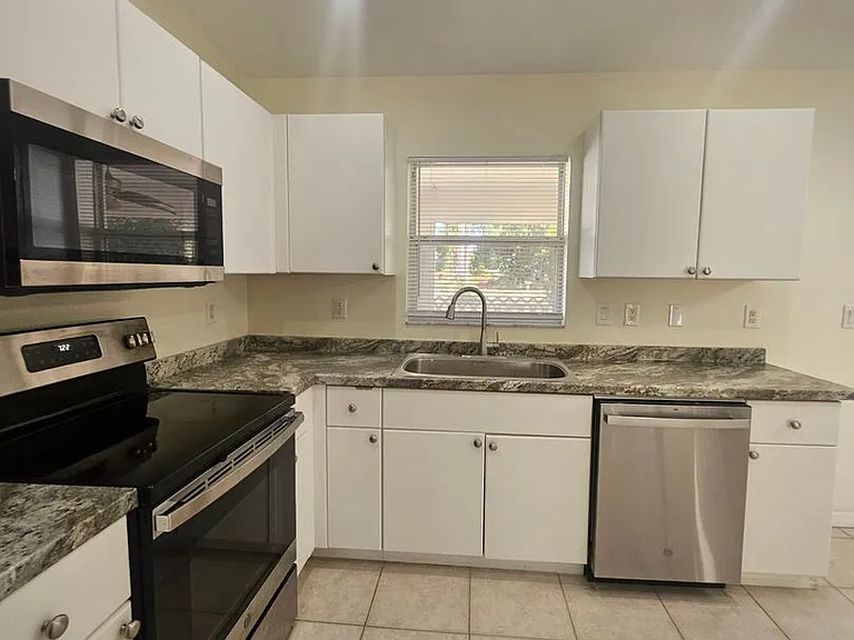 4138 Azora St — Photo 14