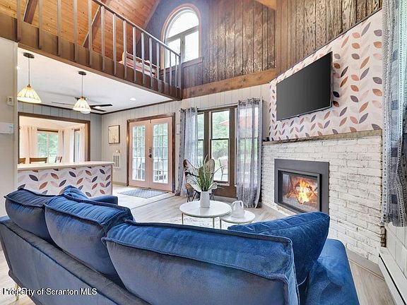 4th image of 114 White Tail Ln