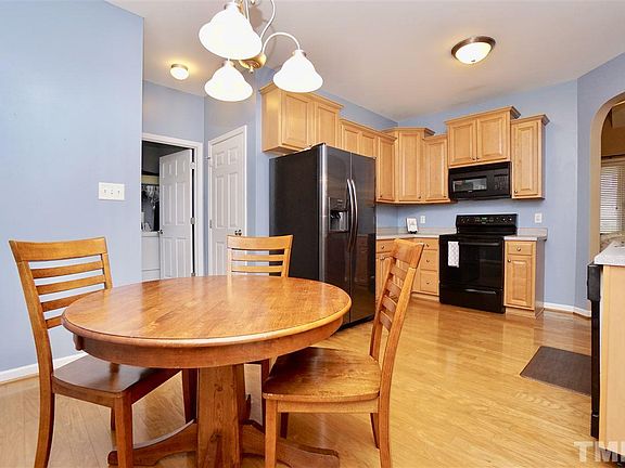5th image of 206 Oxford Park Blvd