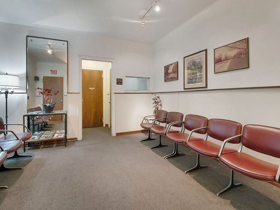 1st image of 470 W End Ave #1D