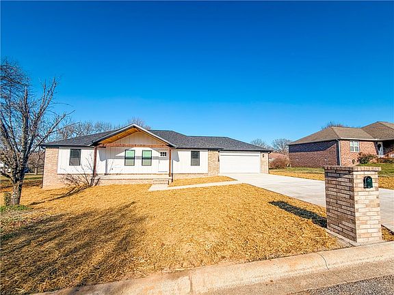 2nd image of 216 Casey Ln