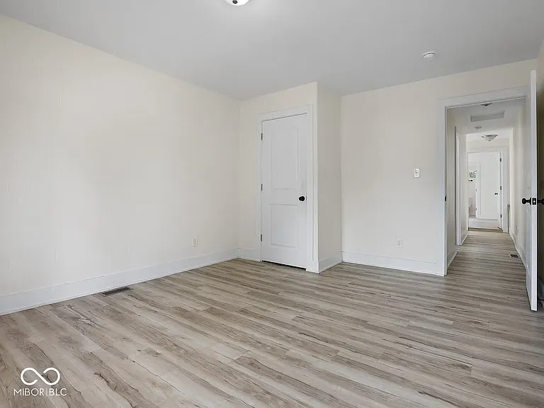 66 E Caven St #66 — Photo 14
