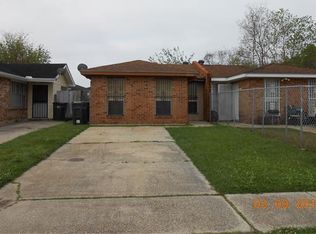 7854 Sun St, New Orleans, LA 70128